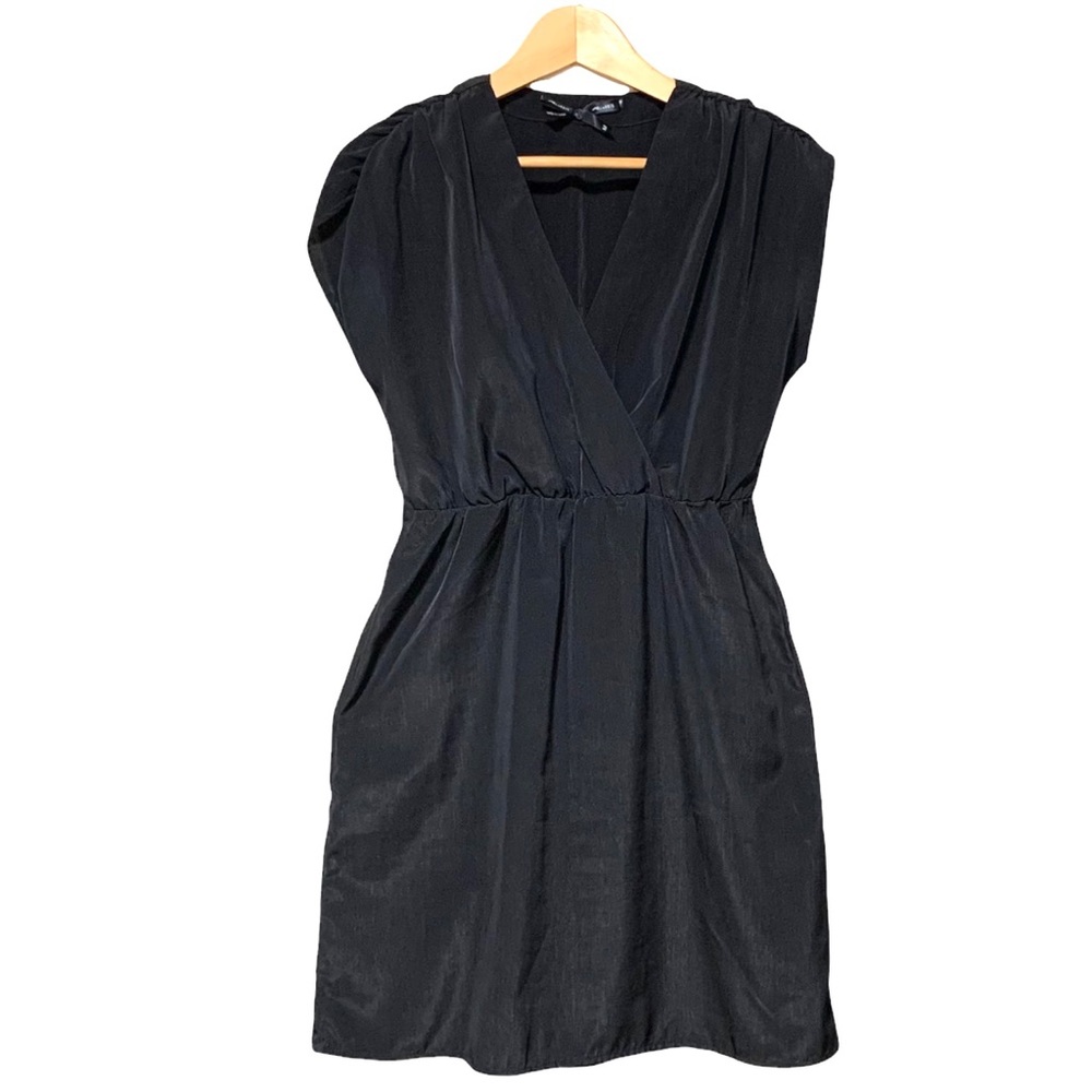 Ali & kris black dress (size medium)